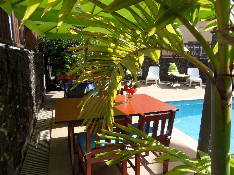 Dzama Hotel Grand Baie Exteriör bild