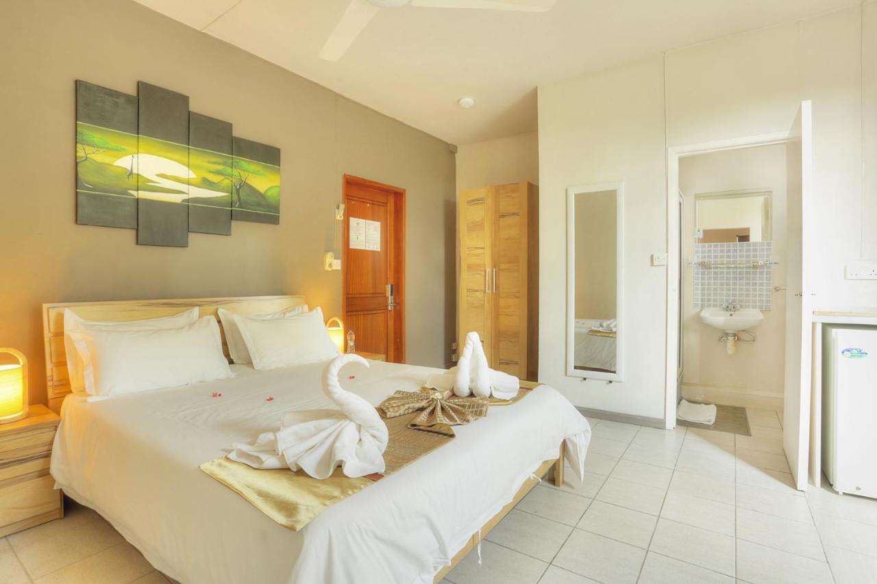 Dzama Hotel Grand Baie Exteriör bild